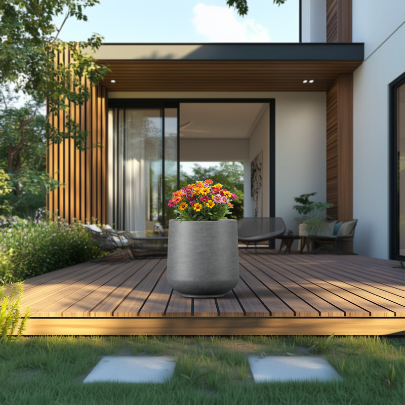 Grand pot à fleurs Brenno, H 17,32 po x l 16,54 po x P 16,54 po, Gris naturel (intérieur amélioré)