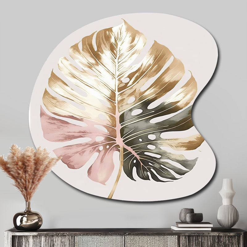 Or et blanc feuille de philodendron II - art mural asymétrique en forme de goutte florale, H 33 po x l 33 po