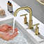 Robinet de salle de bain en laiton-65683264
