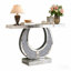 Console à miroir de 45 pouces avec losanges concassés incrustés dans la rainure du miroir, canapé en forme de O glam derrière la table, bureau d'entrée en verre argenté moderne pour le couloir du salon, bureau de la console de luxe