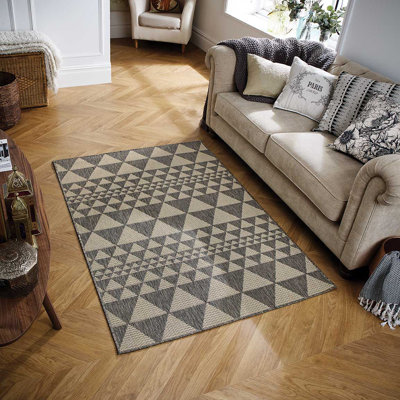 Lanagan Geometric Area Rug