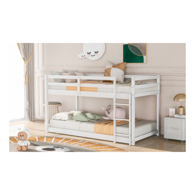 Lit superposé simple au-dessus d'un lit simple avec échelle, blanc