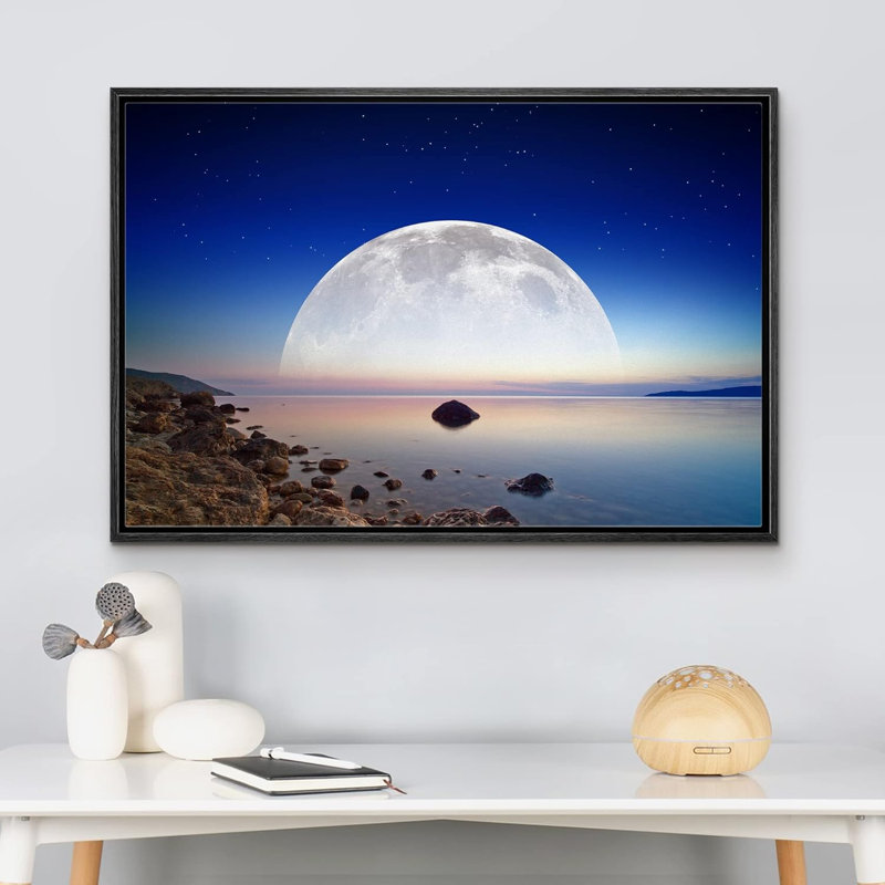 Lune côtière se levant au-dessus de l'océan, horizon, nature, photographie de paysage, art moderne, rustique