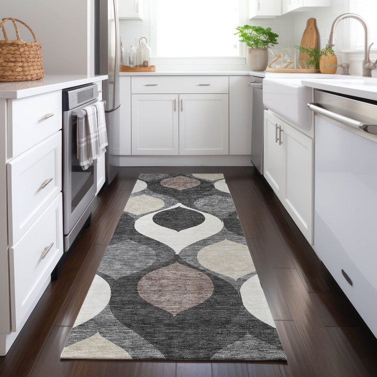 Mahaney Geometric Indoor Rug