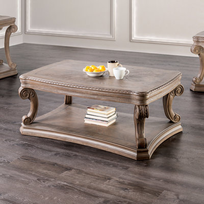 Table basse de style traditionnel avec tablette inférieure ouverte