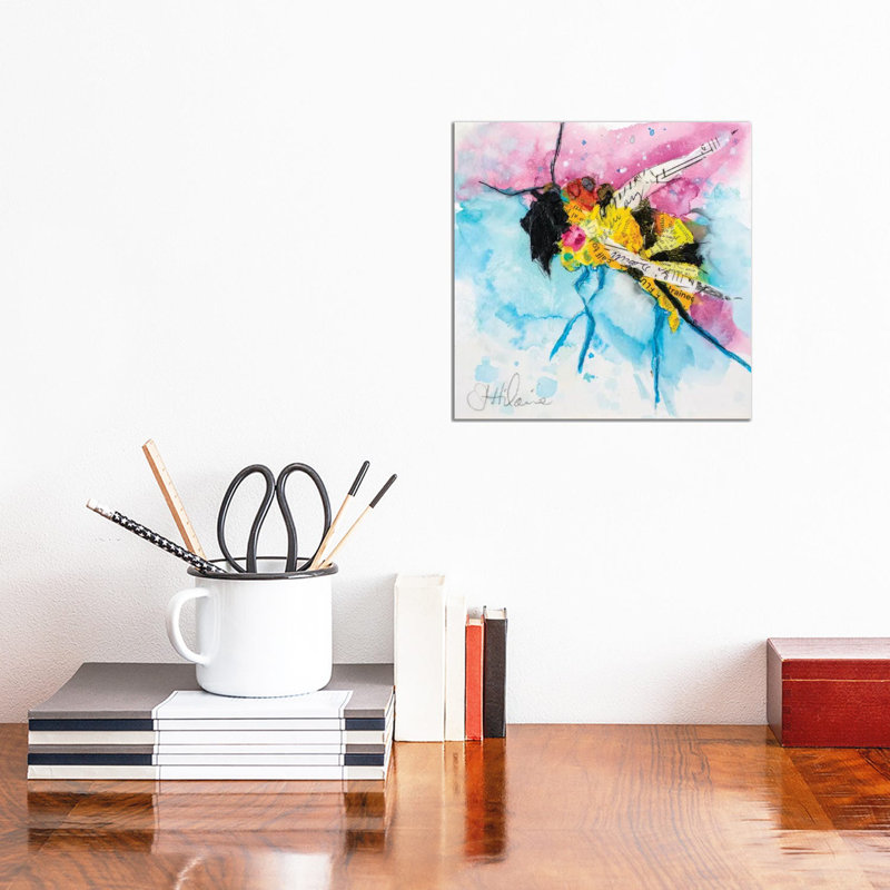 «Happy Bee III» par Elizabeth St. Hilaire, impression sur toile tendue