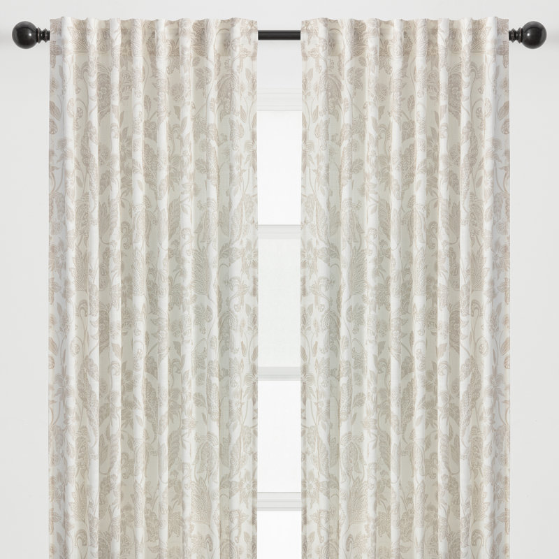 Paire de rideaux semi-transparents avec passe-tringle Plainsboro, L 52 po x L 63 po, Brun clair