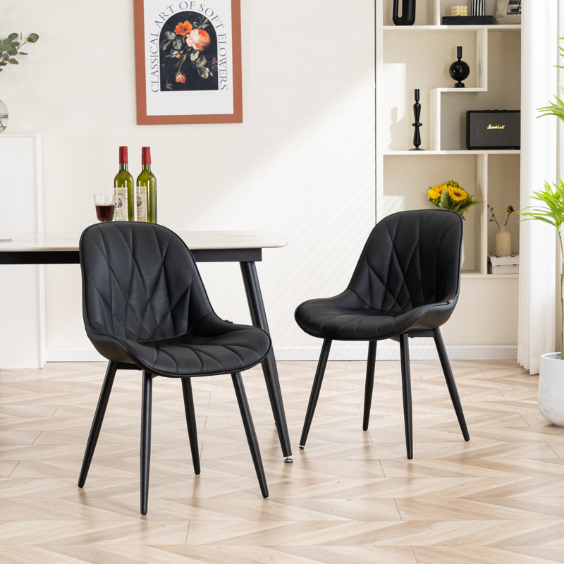 Chaise d'appoint rembourrée en similicuir Chardee, Noir