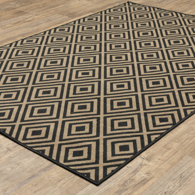 4' X 6' Black And Tan Geometric Stain Resistant Indoor Outdoor Area Rug
