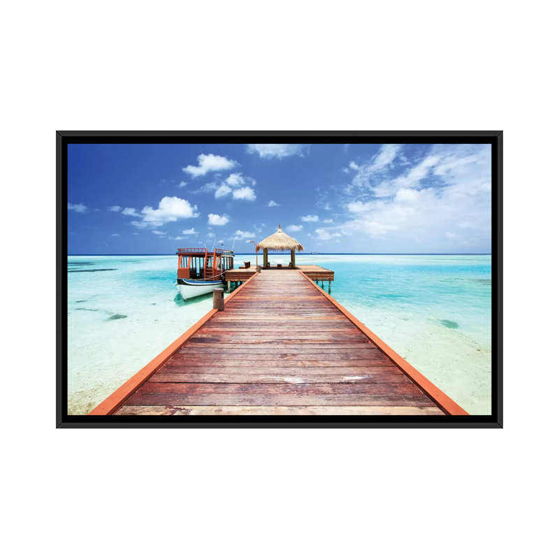 «Pier To Tropical Sea In The Maldives» par Matteo Colombo, impression sur toile, H 18 po x l 26 po x P 1,5 po, Pas de tapis