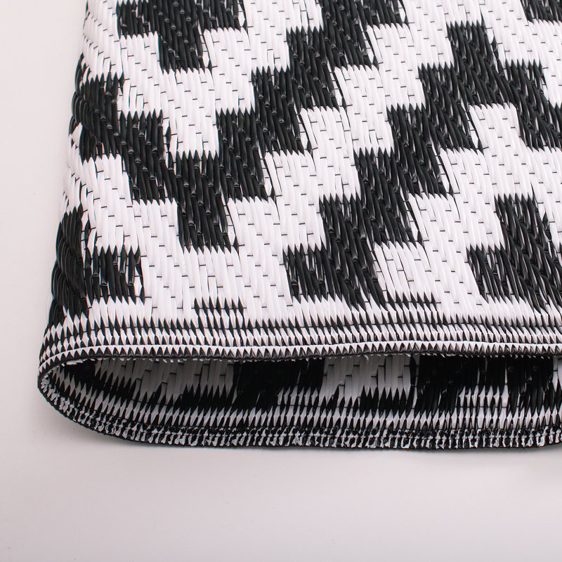 Black and White Cross Pattern Outdoor Rug Camping Plastic Straw Mats, Rectangle 6' x 9'
