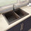Évier de cuisine encastré à double cuve en composite de granite 33 x 22 po Ruvati - brun espresso - Ruvati