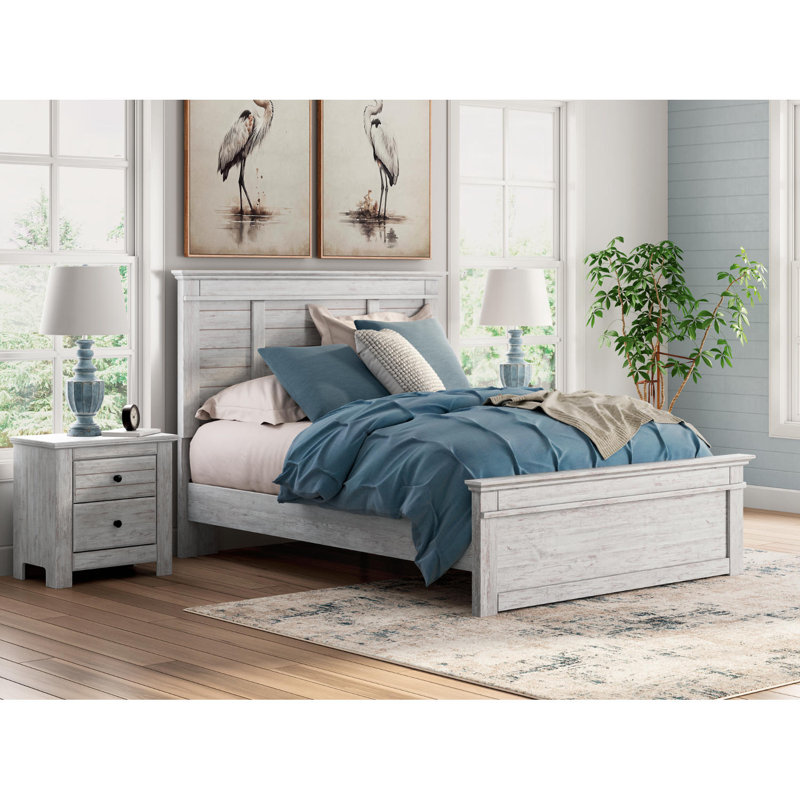 Jaekob Queen Panel Bed