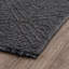 Tapis gris foncé lavable en machine Breneisha-1034271799