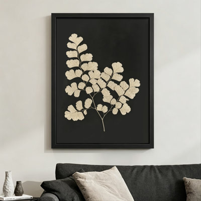 Fronde de fougère moderne et abstraite: feuilles délicates disposées symétriquement, illustration botanique de ton sépia. Toile encadrée 24 "x 36" avec cadre en bois noir