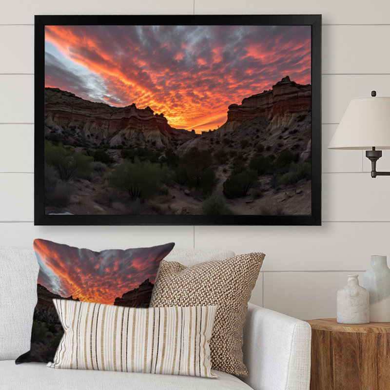 Fiery Canyon Sunset II - Arizona, art mural sur toile, H 34 po x l 44 po x P 1,5 po, Cadre photo noir