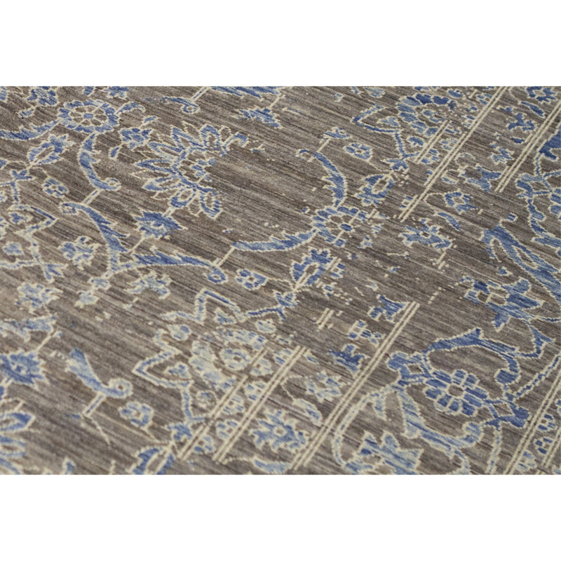 Oriental Area Rug in Gray