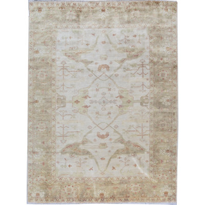 Tapis ivoire et vert clair noué à la main de haute qualité