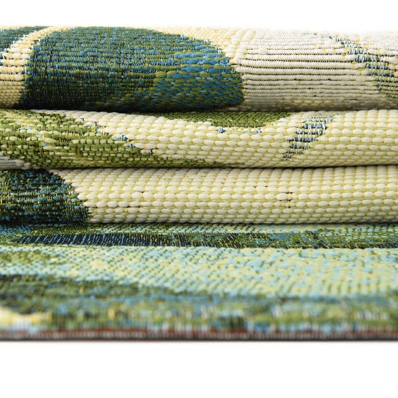 Beachcrest Home™ Cindina Floral Indoor / Outdoor Area Rug in Green ...