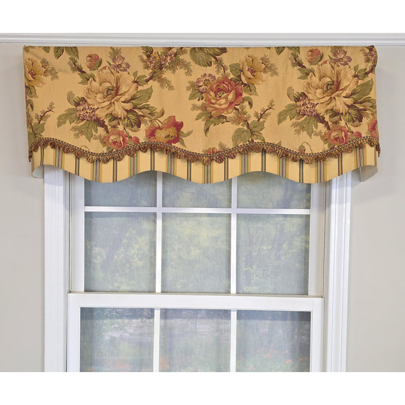 Dewsbury Glory Valance