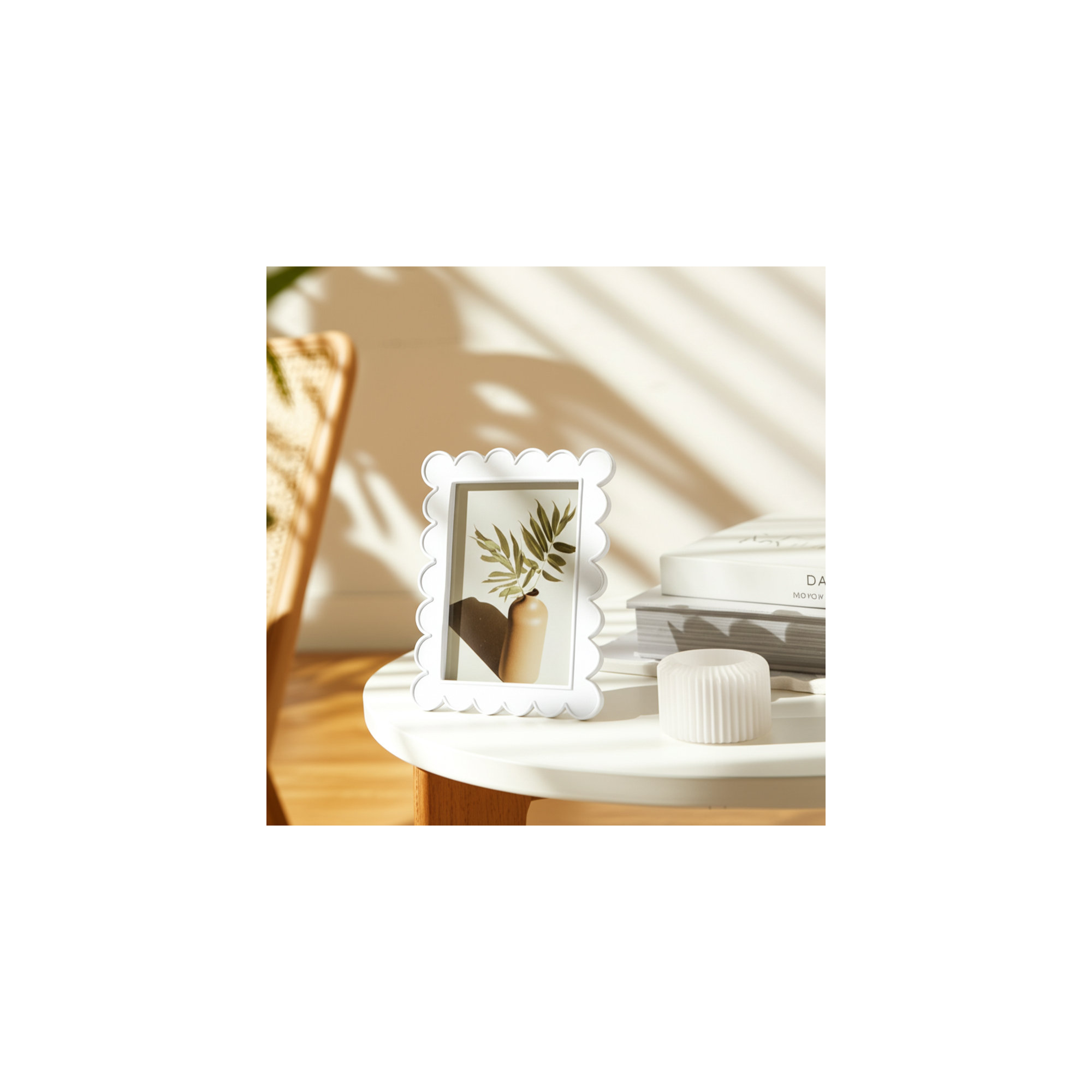 Lilly Scallop Edge Photo Frame, White, 4" W x 6" H