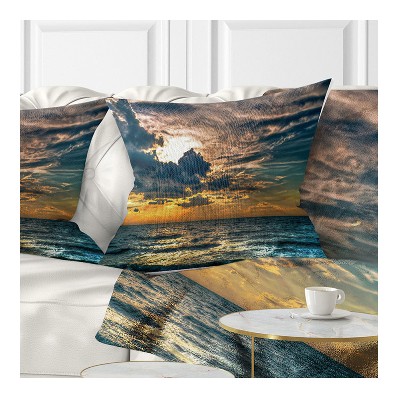 Coussin Sun Break Over Blue Ocean - Sea & Shore, 16 po x 1 po, Coussin décoratif