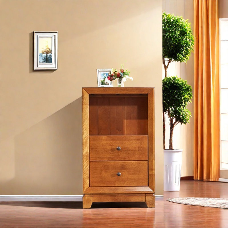 Armoire ouverte avec tiroirs