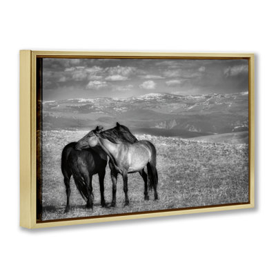 Cadre flottant Focused Horse Duo, design par Wendy Caro