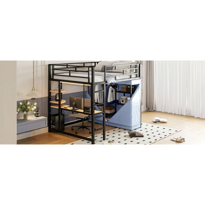 Lit mezzanine double en métal avec bureau, tablettes, prise électrique, lampe à DEL et garde-robe en noir. Économisez de l'espace dans votre maison. Construire. L 77,4 po x l 56,5 po x H 66,5 po. Matelas non inclus. Tablettes noires à assembler,