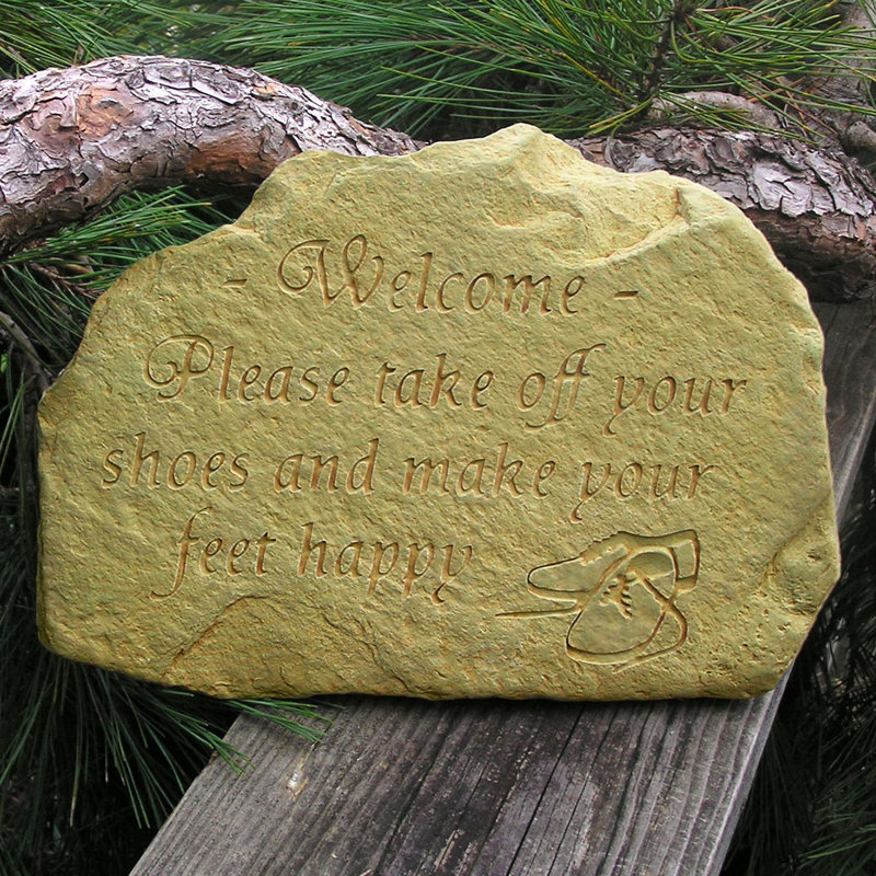Happy Feet Welcome Stone (veuillez enlever vos chaussures), Bronze patiné