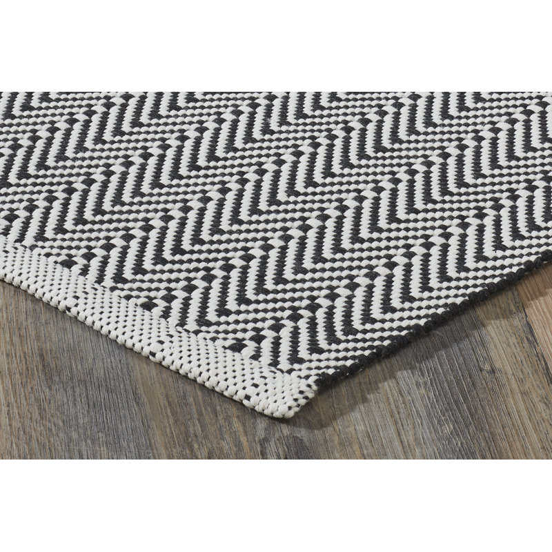 Dyllis Rectangle Chervon Handmade Flatweave Acrylic Area Rug in Obsidian, Rectangle 6' x 9'