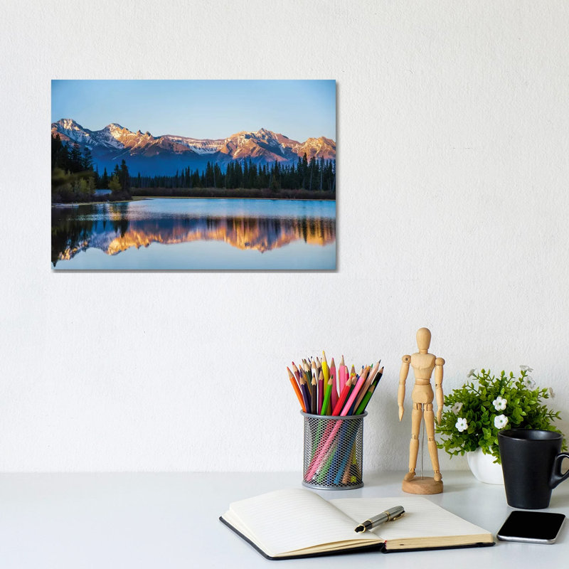Last Light by Lucas Moore - Wrapped Canvas Print, 20.32 cm H x 30.48 cm W