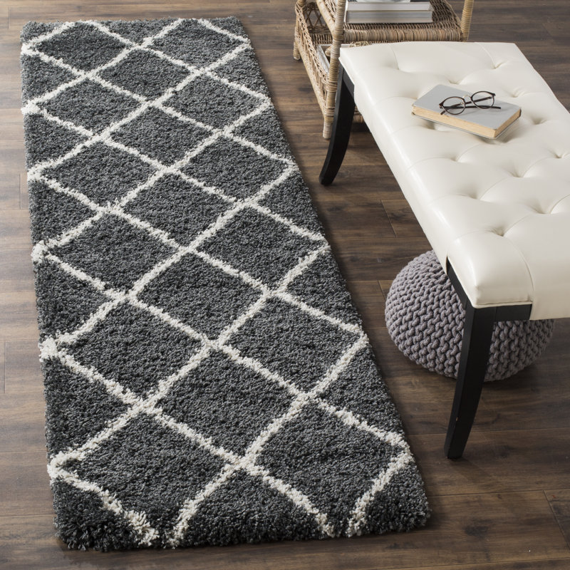 Tapis à poil long Humberto Hudson, Tapis de couloir 2 pi 3 po x 12 pi, Gris foncé / ivoire