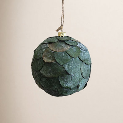 4" Bauble