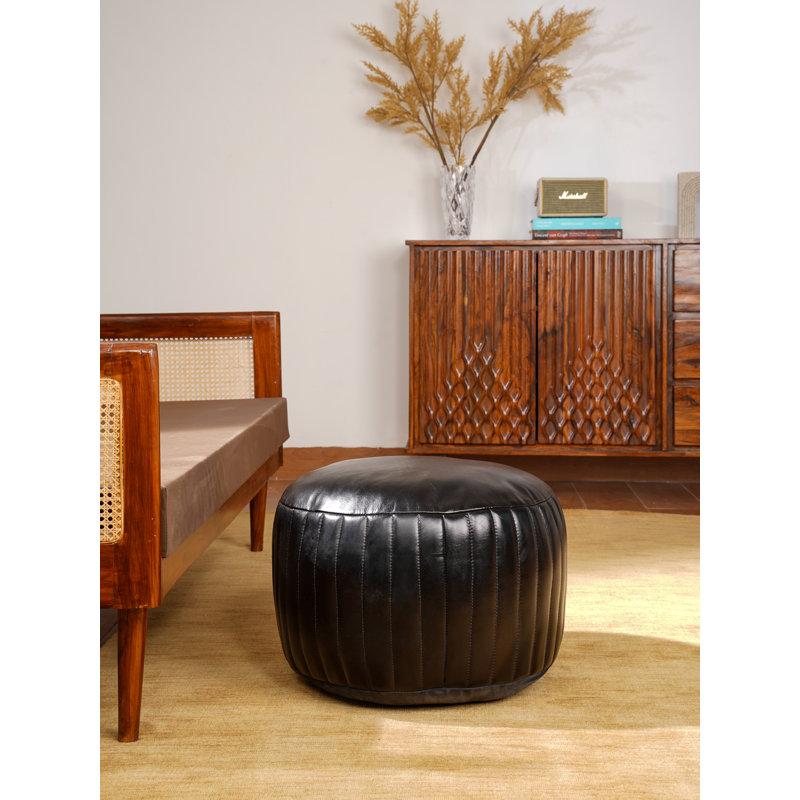 POUF BOFFALO NOIR FAIT À LA MAIN EN CUIR RUFFÉ NOIR - 14 po x 14 po x 14 po, de forme ronde, de couleur unie noire, en cuir de buffle Genunie, rembourré de coton recyclé, repose-pieds pour le salon, la salle d'étude, Patio et bureau