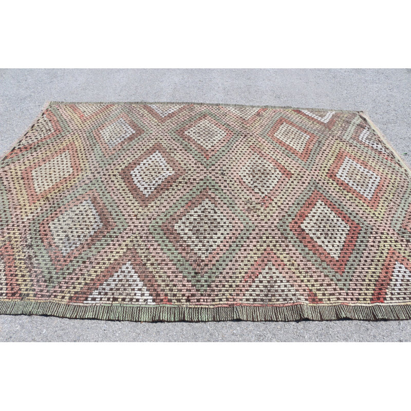 Kilim turc rétro avec des tons de vert vif, idéal pour les grands espaces de salon - un tapis tribal avec une influence Oushak