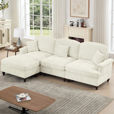 Canapé modulaire en L à 3 places en blanc beige, chenille, accoudoirs évasés et jupes amovibles, pieds fuselés Century Three avec pieds, plis blancs