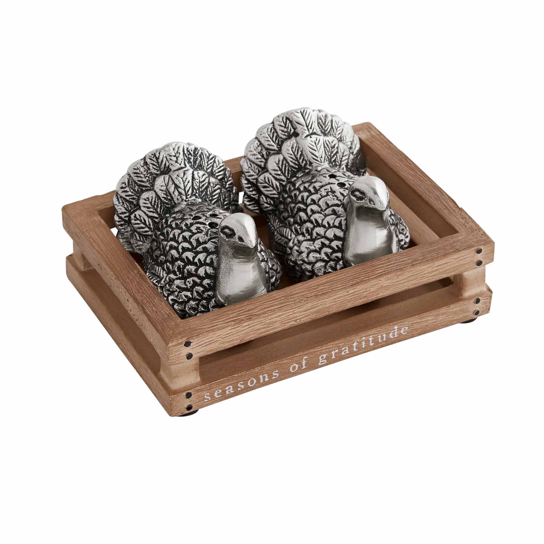 https://assets.wfcdn.com/im/79627491/compr-r85/1264/126414807/thanksgiving-wood-salt-and-pepper-shaker-set.jpg