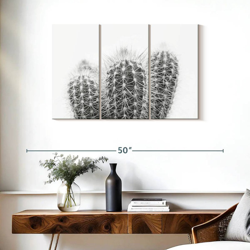 Harnek Prickly, 24" H x 38" W
