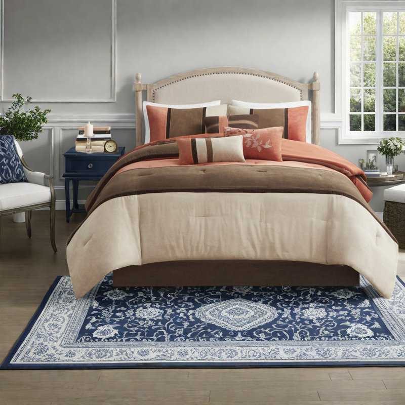 d'édredon hypoallergénique en faux suède avec coussins décoratifs pour chambre à coucher moderne