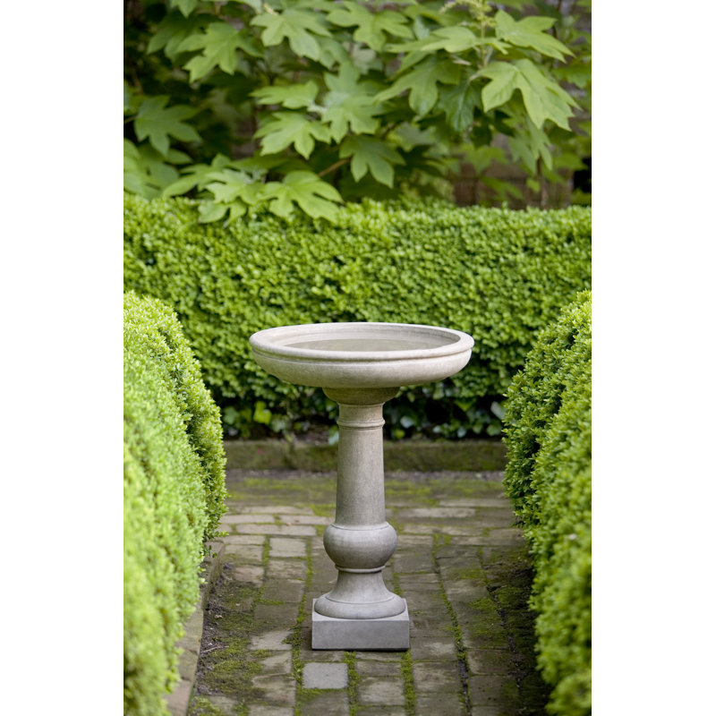 Williamsburg Tea Table Birdbath, Verde