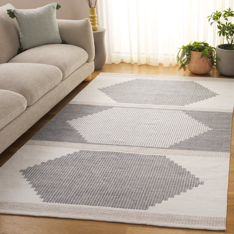 Kilim Hand Woven Recycled P.E.T. Geometric Indoor Rug, Rectangle 5' x 8'