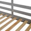Lit superposé simple au-dessus d'un lit simple en bois avec toit, fenêtre, garde-corps et échelle (blanc)-183282572