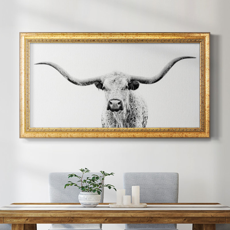 «Longhorn Gaze», reproduction d'un seul cadre photo sur toile, H 25 po x l 45 po x P 2,5 po