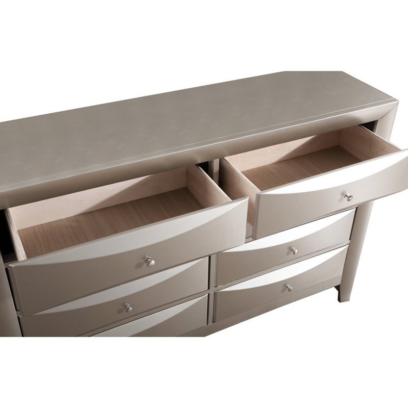 Élégante commode champagne argentée