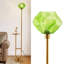 Lampe sur pied moderne avec tablette en bois intégrée, abat-jour en verre décoratif, finition laiton, 1 ampoule DEL incluse-560053492
