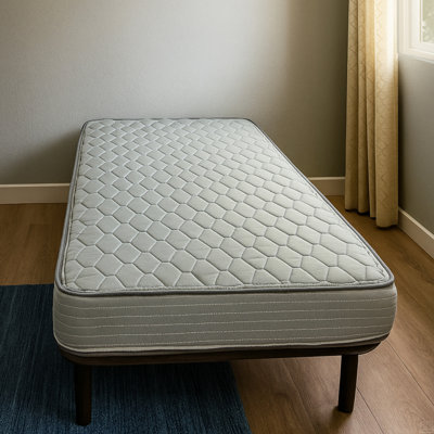 Foam And Innerspring 6 Inch Full Mattress