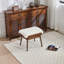 Banc d'entrée classique et minimaliste en tissu avec cadre en bois et banc de bout pour le salon de la chambre à coucher-526397791-527111254