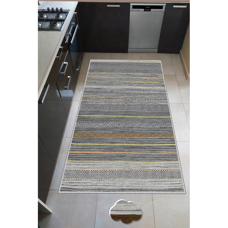 Geometric Indoor Rug, Rectangle 5'3" x 7'7"