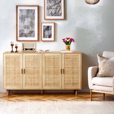Armoire de rangement 62,20 "à 4 portes élégante et fonctionnelle